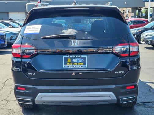 2025 Honda Pilot Elite