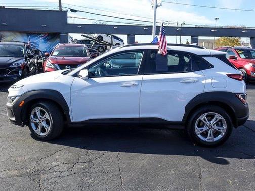 2023 Hyundai KONA SEL