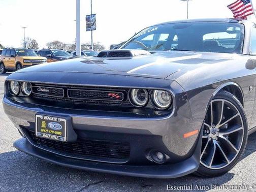 2018 Dodge Challenger 392 Hemi Scat Pack Shaker