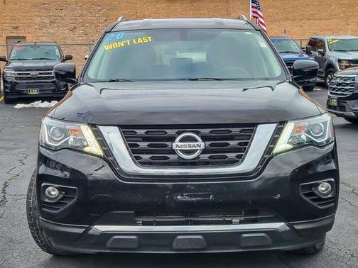 2020 Nissan Pathfinder SV