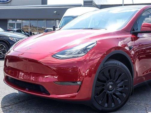 2024 Tesla Model Y Long Range