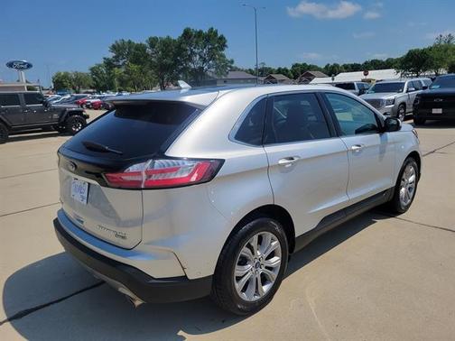 2019 Ford Edge Titanium
