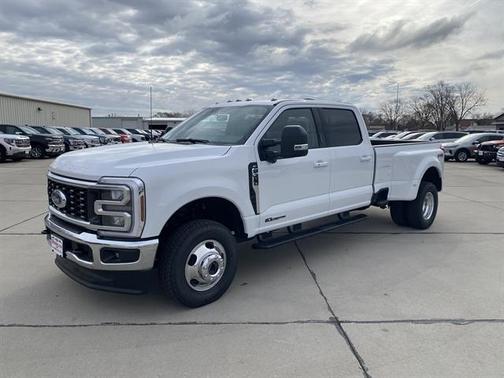 Oxford White 2026 Ford F-350 XLT