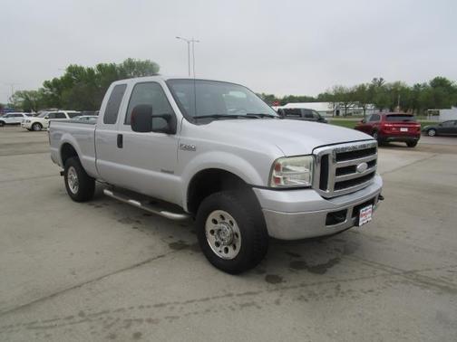 Silver 2006 Ford F-250 XLT