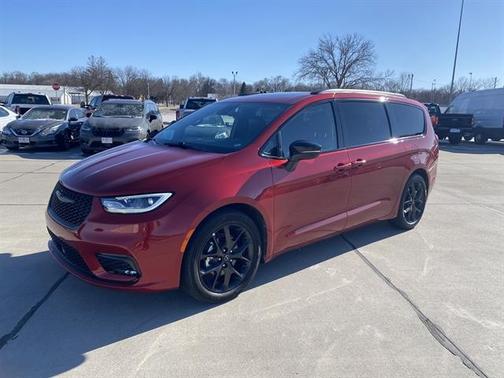 2025 Chrysler Pacifica Limited