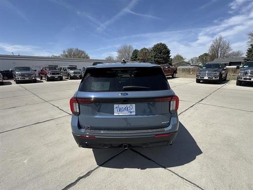 Vapor Blue Metallic 2026 Ford Explorer ST-Line