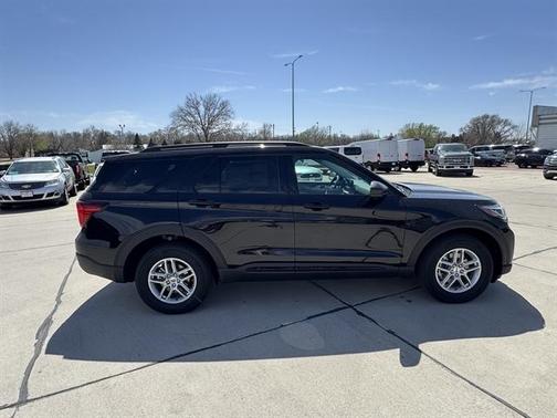 Agate Black Metallic 2026 Ford Explorer Active w-200A Pkg