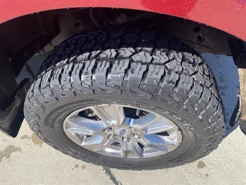Ruby Red Metallic Tinted Clearcoat 2015 Ford F-150 Lariat