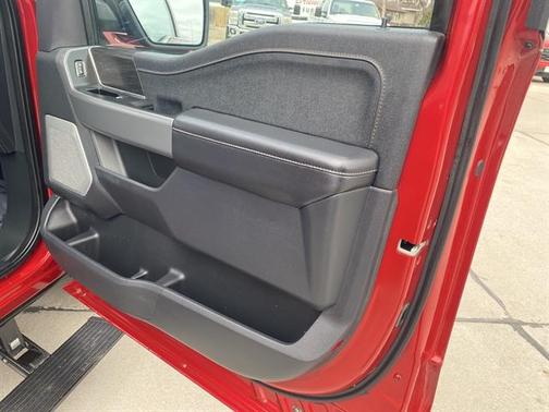 Rapid Red Metallic Tinted Clearcoat 2024 Ford F-150 Lariat