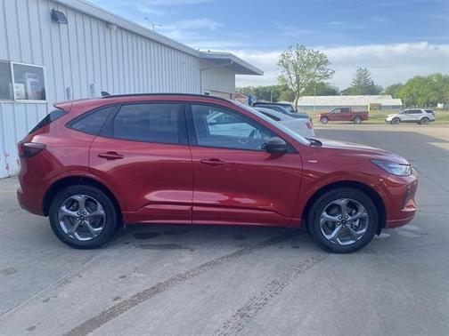 Rapid Red Metallic Tinted Clearcoat 2024 Ford Escape ST-Line