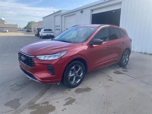 Rapid Red Metallic Tinted Clearcoat 2024 Ford Escape ST-Line