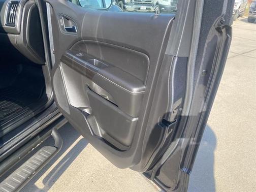 Dark Slate Metallic 2017 GMC Canyon SLE