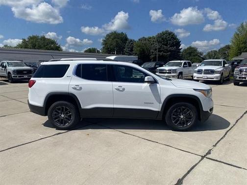 2019 GMC Acadia SLT-1