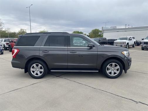 Magnetic Metallic 2019 Ford Expedition XLT