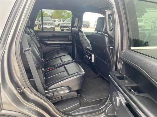 Magnetic Metallic 2019 Ford Expedition XLT