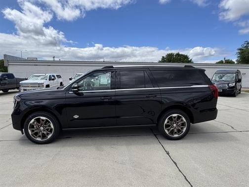 Agate Black Metallic 2026 Ford Expedition Max King Ranch
