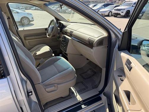 Silver Birch Clearcoat Metallic 2005 Ford Freestar SEL