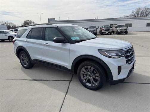 2026 Ford Explorer Active (200A)