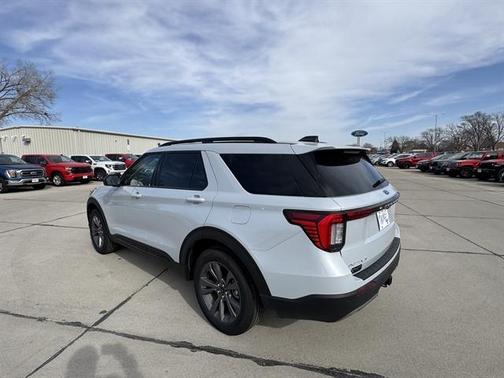 2026 Ford Explorer Active (200A)