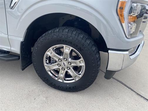 Avalanche Gray 2023 Ford F-150 XLT
