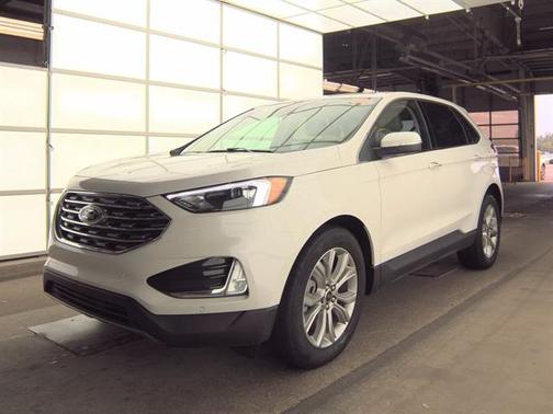 Star White Metallic Tri-Coat 2024 Ford Edge Titanium
