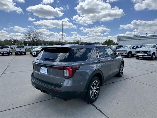 Carbonized Gray Metallic 2026 Ford Explorer ST-Line