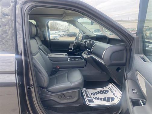 2026 Ford Expedition Max Active 4x4