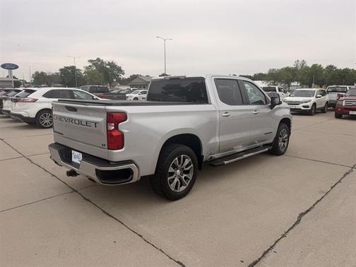 Silver Ice Metallic 2021 Chevrolet Silverado 1500 LT