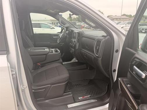 Silver Ice Metallic 2021 Chevrolet Silverado 1500 LT