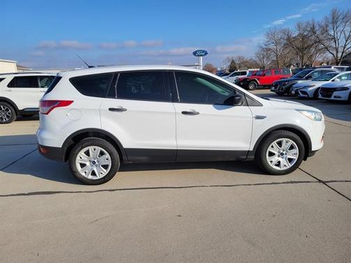 2016 Ford Escape S