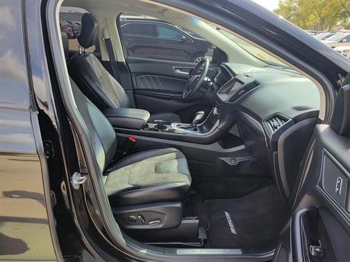 2018 Ford Edge Sport