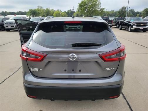 2020 Nissan Rogue Sport SL