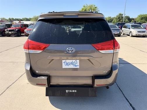 Predawn Gray Mica 2013 Toyota Sienna XLE