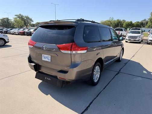 Predawn Gray Mica 2013 Toyota Sienna XLE