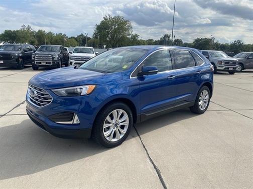 2022 Ford Edge Titanium