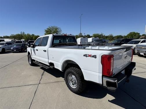 Oxford White 2026 Ford F-350 XL