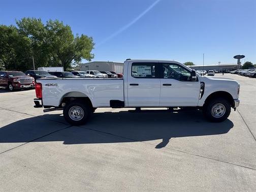 Oxford White 2026 Ford F-350 XL