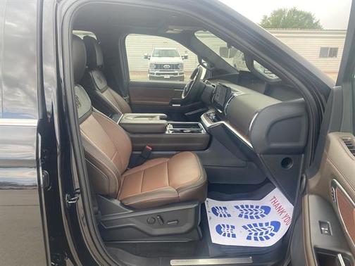Agate Black Metallic 2026 Ford Expedition Max King Ranch
