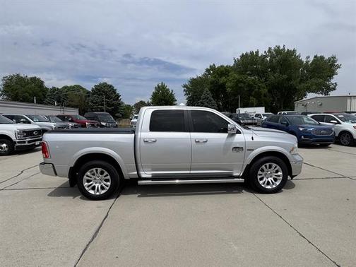 Bright Silver Clearcoat Metallic 2017 RAM 1500 Longhorn
