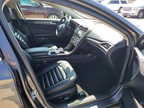 2020 Ford Fusion SEL