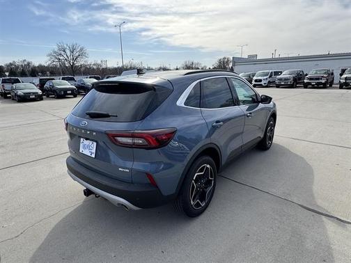 2026 Ford Escape Platinum