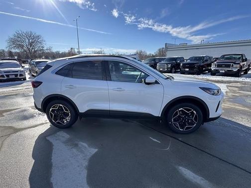 2026 Ford Escape Platinum