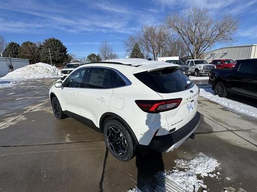 2026 Ford Escape Platinum