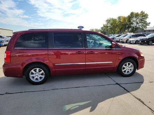 2011 Chrysler Town & Country Touring
