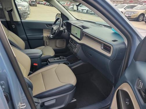 2025 Ford Maverick Lariat