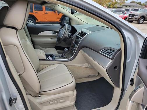 2011 Lincoln MKX Base