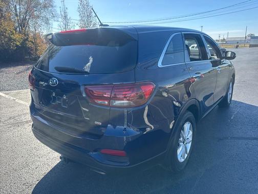 2020 Kia Sorento LX