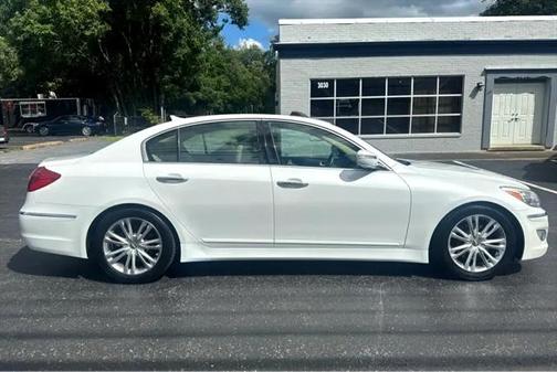 2012 Hyundai Genesis 3.8