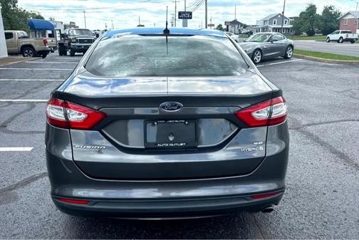 2016 Ford Fusion Hybrid SE