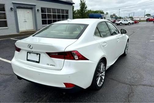 2015 Lexus IS 250 Crafted Line